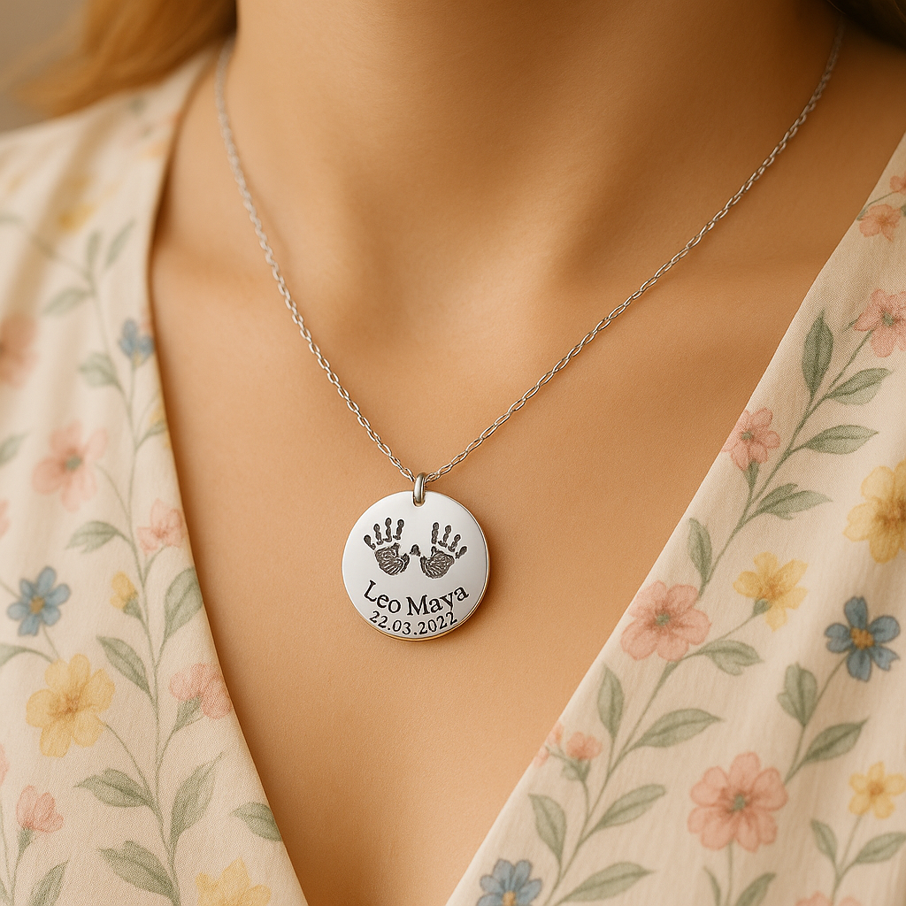 HANDPRINT NECKLACE